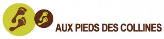 AUX PIEDS DES COLLINES