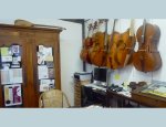 Photo PERRIN  ET  FILS LUTHIERS